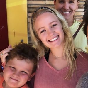 Meet your Posher, Anna